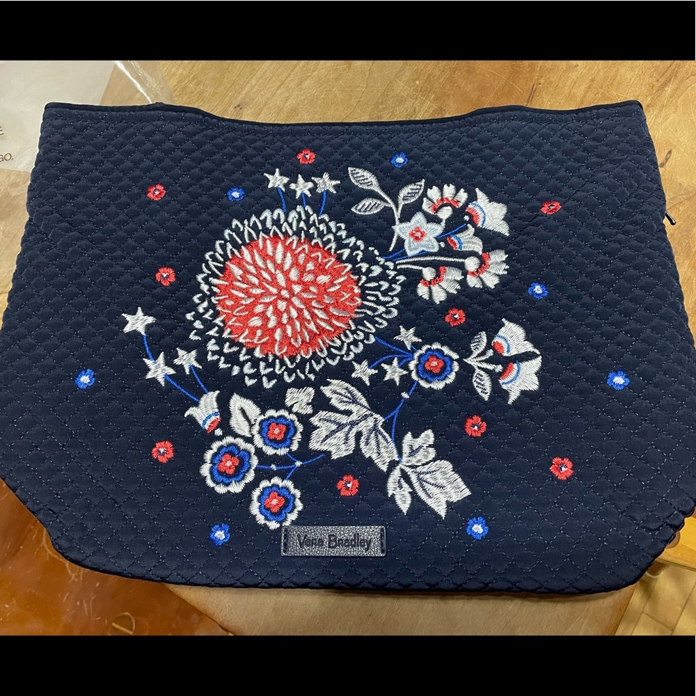 Vera Bradley Small Vera Tote Brand new with tags